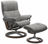 Ekornes Stressless Mayfair Medium Signature Recliner with Ottoman